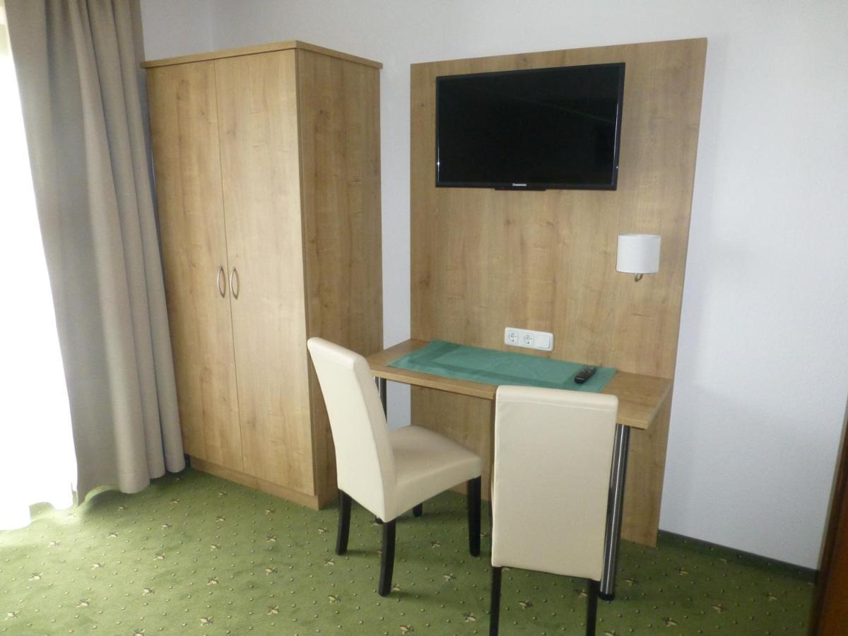 Hotel Weismann Sankt Georgen im Attergau Exterior foto